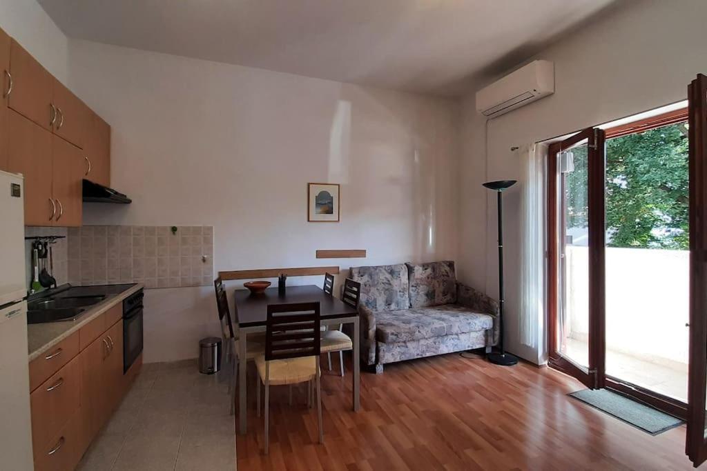 Quiet & Lovely Apartment-Ичичи Экстерьер фото